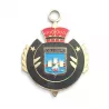 Pin's avec couronne et blason de la ville de Collioure. de forme ronde avec anneau.