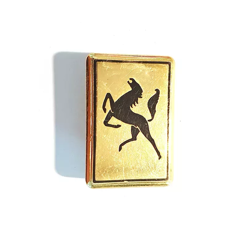 Insigne rectangulaire, mettant en scène Bucéphale le cheval d'Alexandre le Grand, symbole de la 5e Division blindée.
