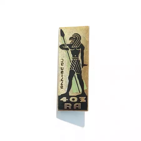 Insigne du 403e régiment d'artillerie, titré 'Je Veille", "403 RA", décoré par le dieu Egyptien Horus.