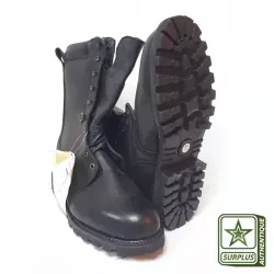 Rangers Goretex Armée Française (vendues sans lacets), fabriqué par la société Marbot à Neuvic dans les années 2000