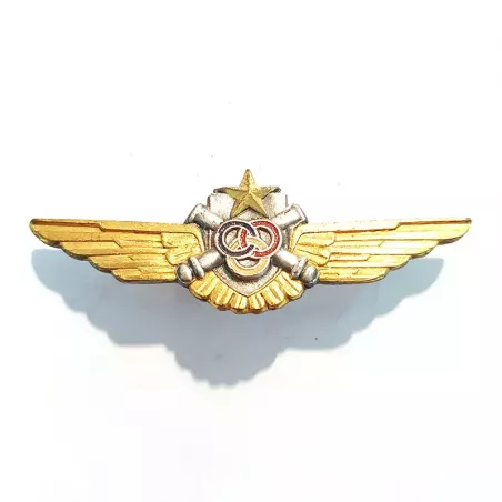 Brevet d'Observation de l'ALAT, représentant un écu, 2 canons croisés, 3 anneaux noués et une paire d'ailes.