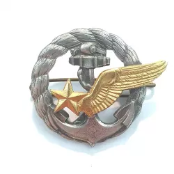 Brevet d'Élève Pilote Aéronvale, illustré d'une étoile ailée, placé sur une encre et entourée d'une corde.